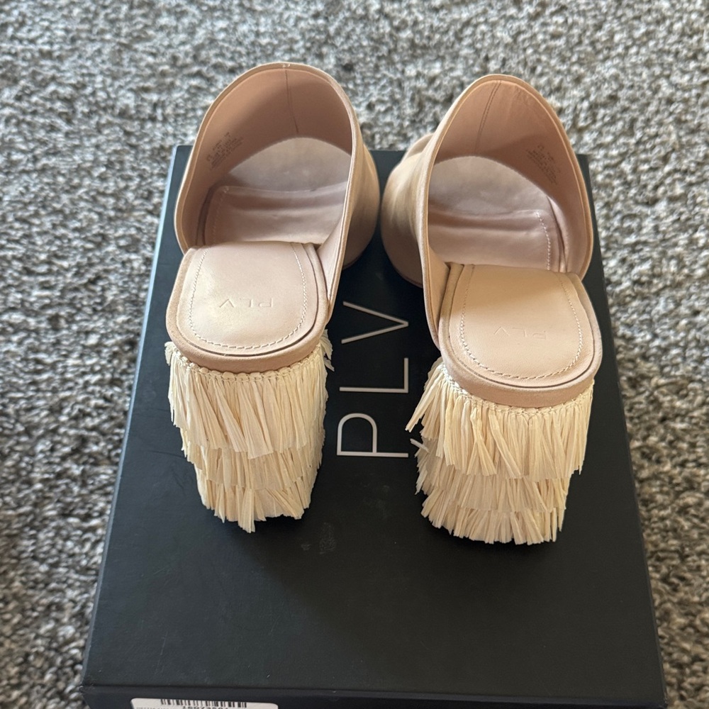 Pour la Victoire Hettie Tassel Fringe Heel - Picture 3 of 6
